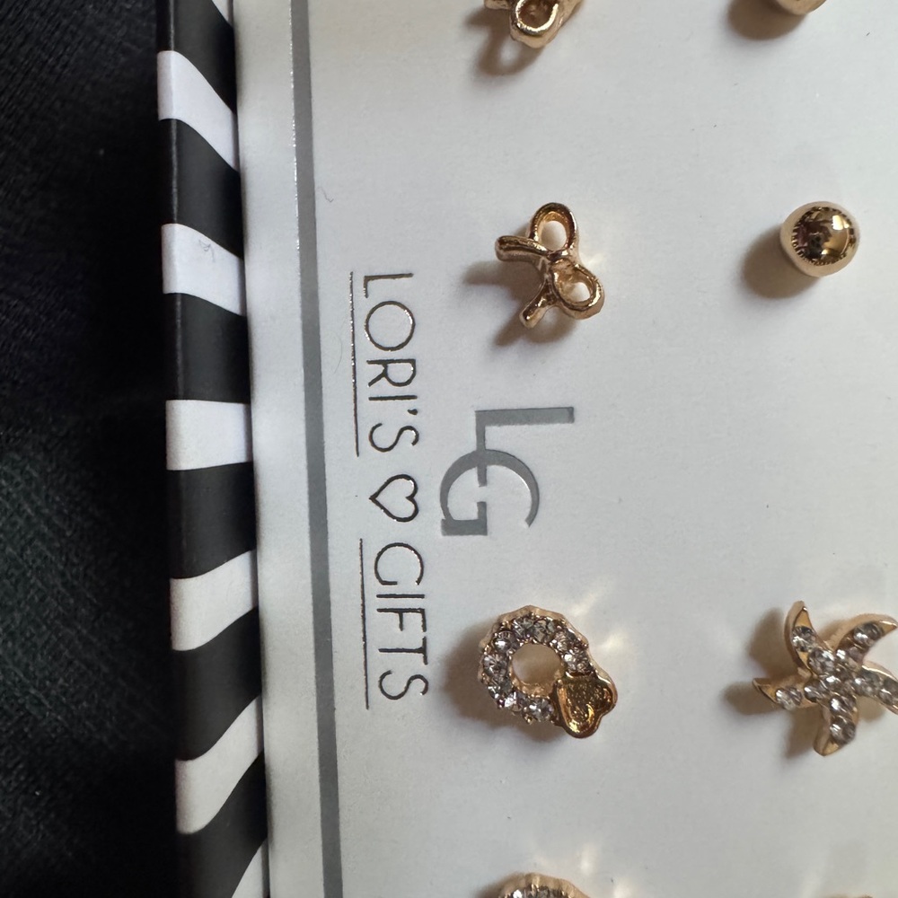 NWT Lori's Gifts LG Gold Earring Set 6 pairs CZ Starfish Bows Hearts Posts - Picture 7 of 10